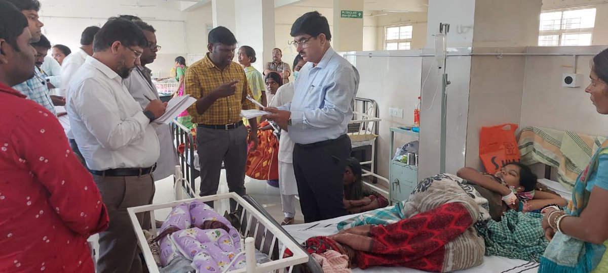 CTvvp's tweet photo. #Inspecting and Personally addressing the issues of patients at #siddipet #Gajwel_AreaHospital  @ts_health @TelanganaHealth @trsharish https://t.co/jFsf4RN0uF