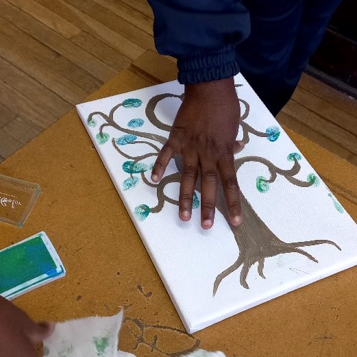 326project's tweet photo. Excitement is growing for our move to a new school next year! To help the children process this change, the @JPCCCOrg  has been visiting our campuses to engage children in art projects to express their feelings and make this transition a bit easier. #three2six #art #transition https://t.co/rvRKsNb8s7