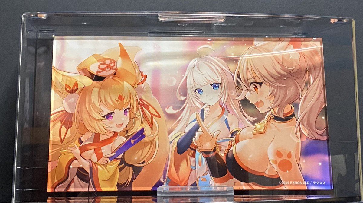 「キャラファインアクリル、試しにダイソーのケースに入れてみたらピッタリ収まりました」|トーシローのイラスト