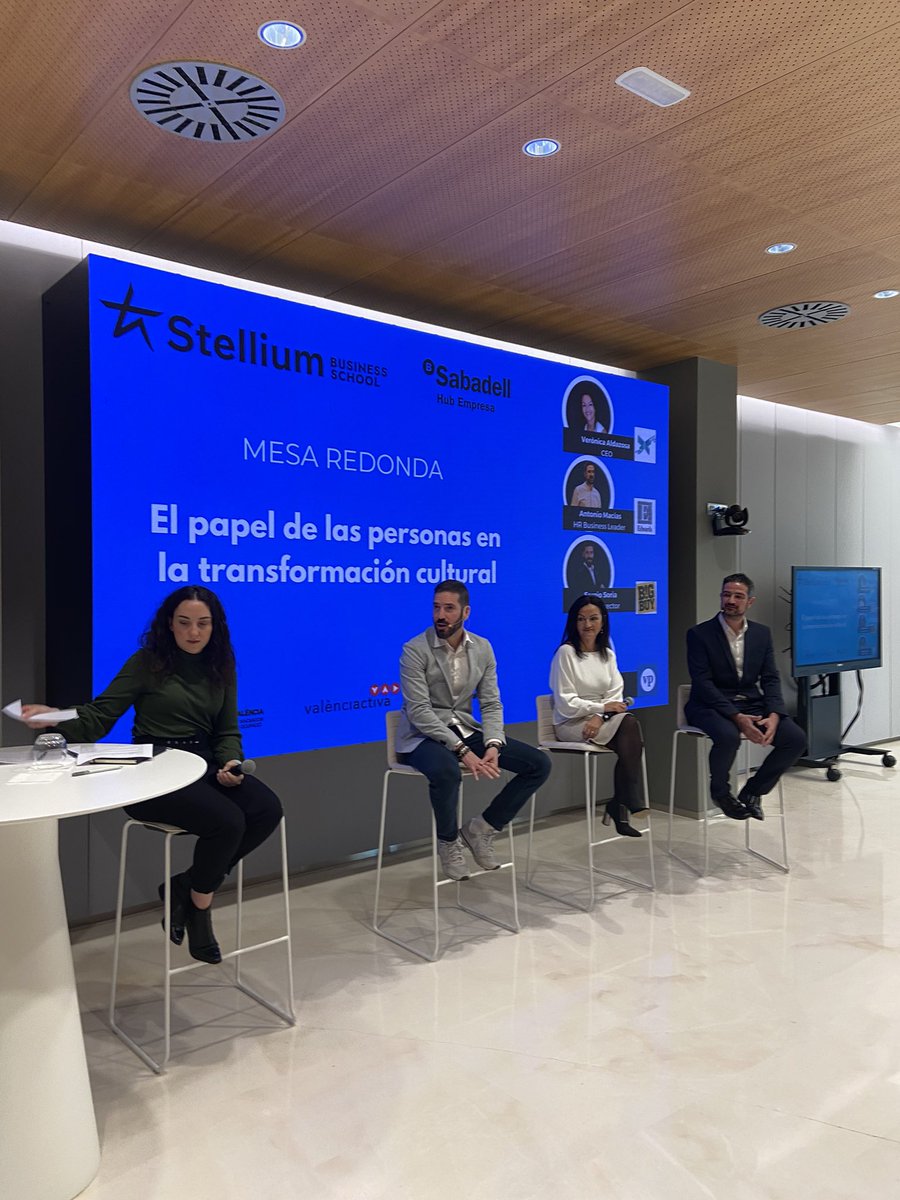Stellium Business School (@stelliumbs) on Twitter photo ⭐️Antonio Macías, HR Business Leader en <a href="/EdwardsLifesci/">Edwards Lifesciences</a> nos cuenta cómo inició la transformación en su organización:
“El éxito que habíamos cosechado, se iba a perder si se seguía con el mismo método de trabajo”
#SabadellHubEmpresa #Valencia ⭐️Antonio Macías, HR Business Leader en <a href="/EdwardsLifesci/">Edwards Lifesciences</a> nos cuenta cómo inició la transformación en su organización:
“El éxito que habíamos cosechado, se iba a perder si se seguía con el mismo método de trabajo”
#SabadellHubEmpresa #Valencia