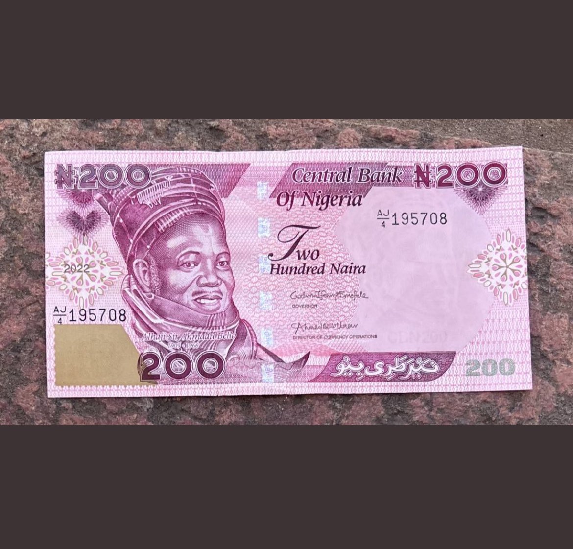 madox_tbb's tweet photo. Albishirinku! 🇳🇬 #Naira 

Ga sabbin takardun Naira da gwamnatin Najeriya ta kaddamar a yau. https://t.co/5SPj7QQLeI