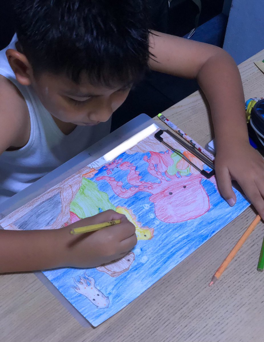 MekaDevil01's tweet photo. Today's art homework is about the sea.💀🦑Keep it simple😊 สำหรับการบ้านศิลปะวันนี้..วาดมือก็ยังเฟี้ยวได้อยู่นะครับ #MekaDevil https://t.co/uW08svVSv8