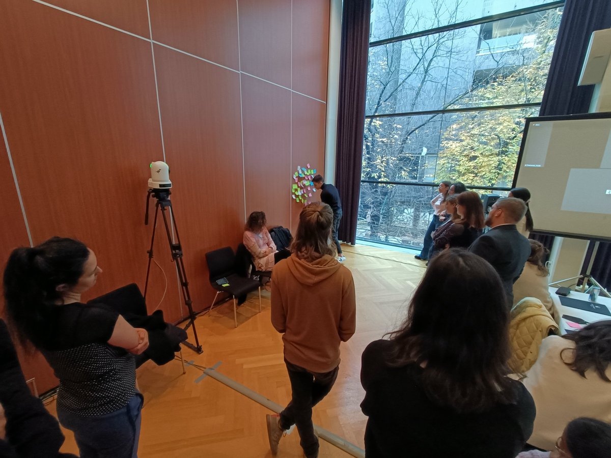 EutopiaUni's tweet photo. A wall of ideas! In this #EUTOPIA #StudentThinkTank session, students were invited to identify #sustainability issues within their own countries, from the lack of biking culture to the use of government private jets.
Now, time to find solutions!
#EuropeanUniversities
#EUTOPIAweek https://t.co/5Dm7SFx0pe