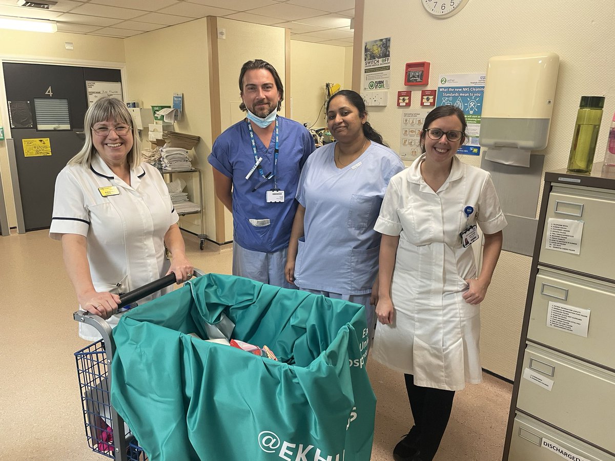 EKHUFT_WDET's tweet photo. Celebrating our hard working AHP and nursing support workers at William Harvey #NursingSupportWorkersDay #supportworkerday @ClinicalGsm @TherapiesEKHUFT @ClareJHardwick @YanniJulie @NurseMilner https://t.co/sIeha7vzNV