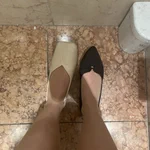 これもオシャレだと思いたい!？履き間違えた、左右別々の靴。