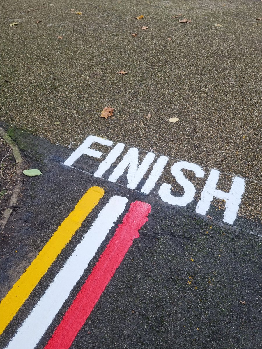 LegacyWM1's tweet photo. We finally got the lines down at #HighGatePark for the #DailyMile ππ
Excellent work! ππ½ππ½ππ½
Monica Lee who is the #Manager Stanhope Wellbeing Hub is sure to agree π https://t.co/b9tlxnJ58Q