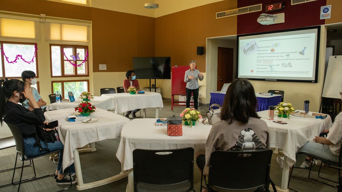 AISChennai's tweet image. #AISCHighSchool students— who will be leaving our school at the end of the semester— met to discuss the art of leaving well. Our counselor reviewed the RAFT (reconciliation, affirmation, farewells, thinking destination) model to aid in their transition process.
#AISCLearner