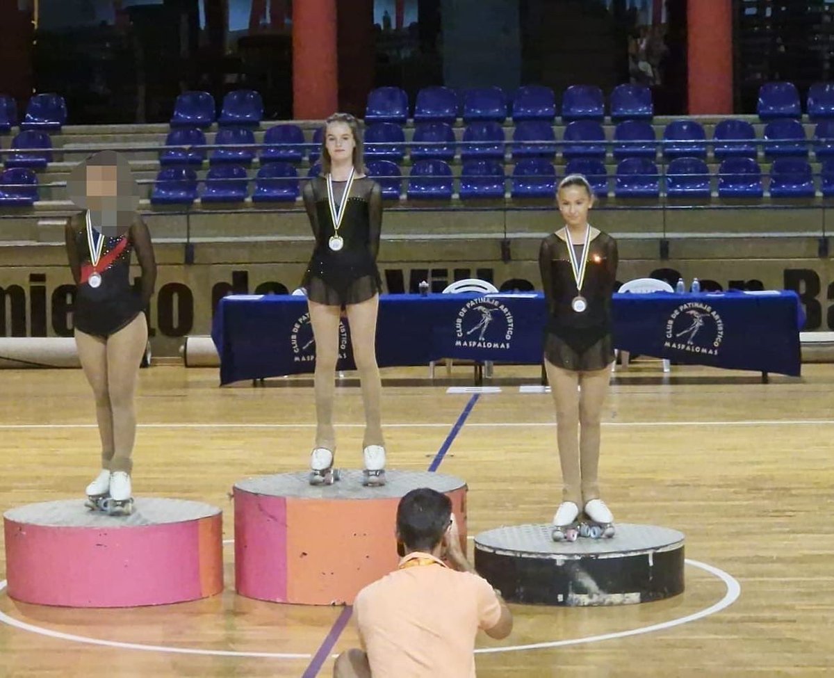 Felicidades al Club de Patinaje Fayna por su éxito en el campeonato provincial de pruebas de nivel de Patinaje Artístico celebrado el fin de semana en Gran Canaria en donde 6 de los 9 participantes de entre 9 y 14 años, lograron subir al podio! ⛸️🥇