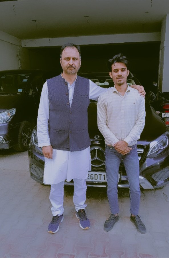 mr03faisal's tweet photo. दिल्ली MCD चुनाव लाडो सराय वार्ड 154 के 
जेएनयू BRU में वार्ड 154 लाडो सराय के प्रत्याशी बड़े भाई श्री राजीव चौधरी के समर्थन में प्रचार के लिए हल्द्वानी प्रभारी बड़े भाई श्री समित टिक्कू जी के साथ ,  
#एमसीडीमेंभीकेजरीवाल_लड़ेंगेजीतेंगे #लड़ेंगेजीतेंगे
#haldwani  #mr03faisal https://t.co/Hx6b9nNyh8