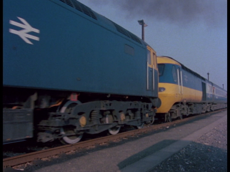 EMERGENCY COUPLING CLASS 253/4 (1980) #britishtransportfilms