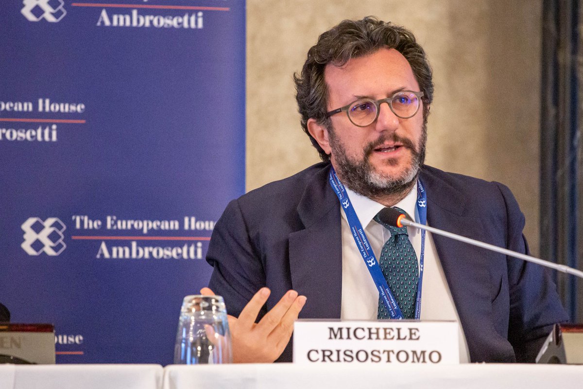 Ambrosetti_'s tweet photo. Per una utility come la nostra, la #sostenibilità è integrata nella strategia aziendale, che persegue il #successo sostenibile, e ispira la #governance, la remunerazione, i controlli e gli strumenti di finanziamento
Michele Crisostomo, Pres. @EnelGroupIT
#WSCDA https://t.co/XDtqN6NuMQ