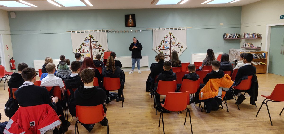 st_johnsacademy's tweet photo. Some of our S3 pupils are attending their retreat this morning at St John's Parish for a day of reflection, prayer and games with @netministries @NETScotland #SeektheGood https://t.co/15YOgw4jQR