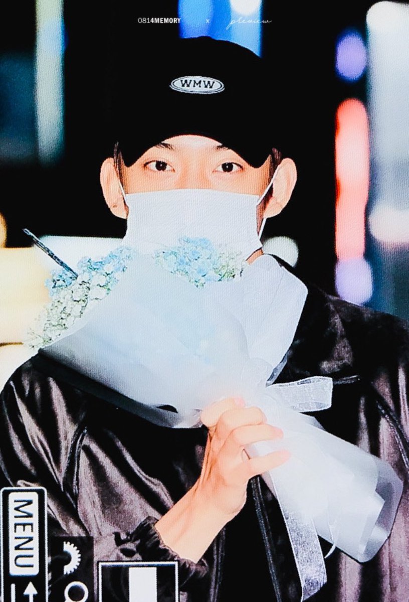 0814memory's tweet image. 221123 #B1A4 #공찬 @B1A4_gongchan 💐