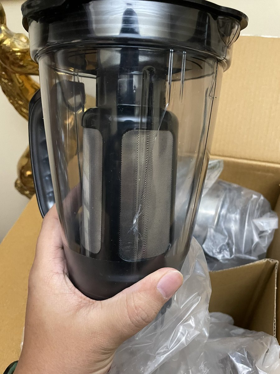 taruneetk's tweet photo. @Flipkart you just delivered me a third hand, used product! No support and you’ve taken my perfectly functional product away!
#Flipkart #pathetic #customercare 

I can share all videos and photos here if you would like that… https://t.co/mZgYro4ohH