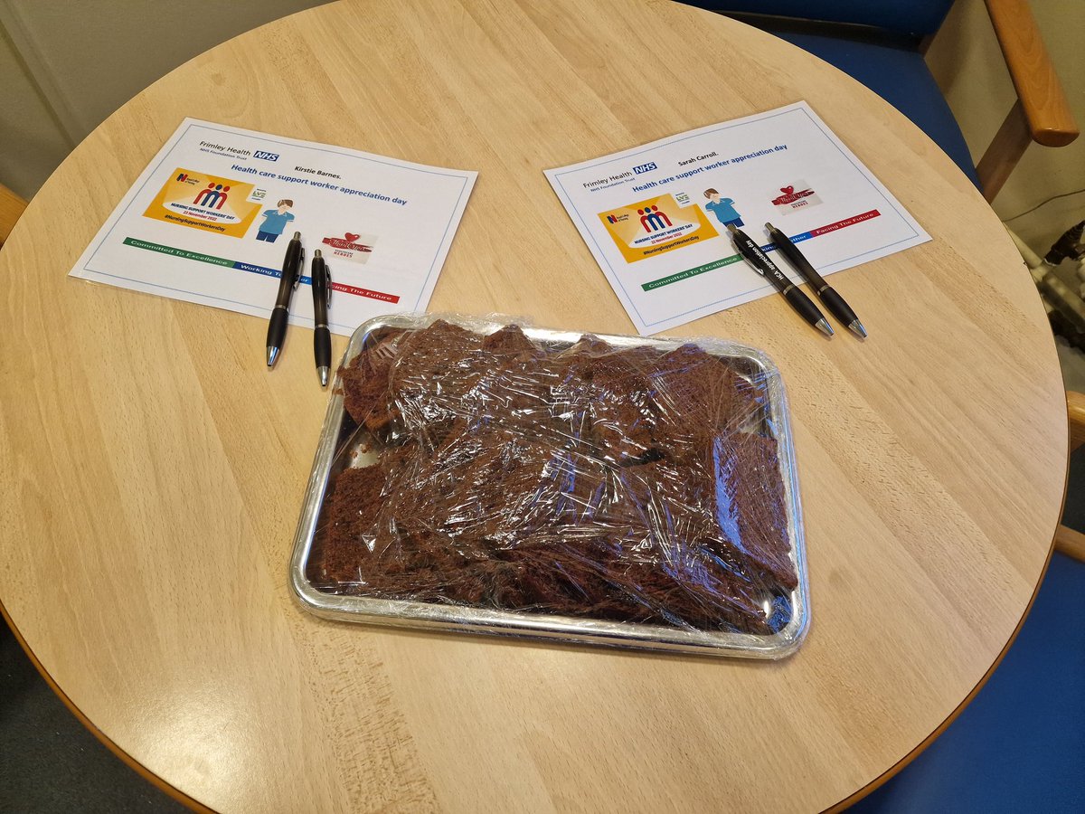 BAnagho's tweet photo. Showing much appreciation  to some of our Health Care Support  workers on this special https://t.co/OxpPJfiNTT all help to put the pieces  of the puzzle together  and thank you.We are Fhft.Personalised Certificates ,pens and some cake for tea. https://t.co/MqufNteYG7
