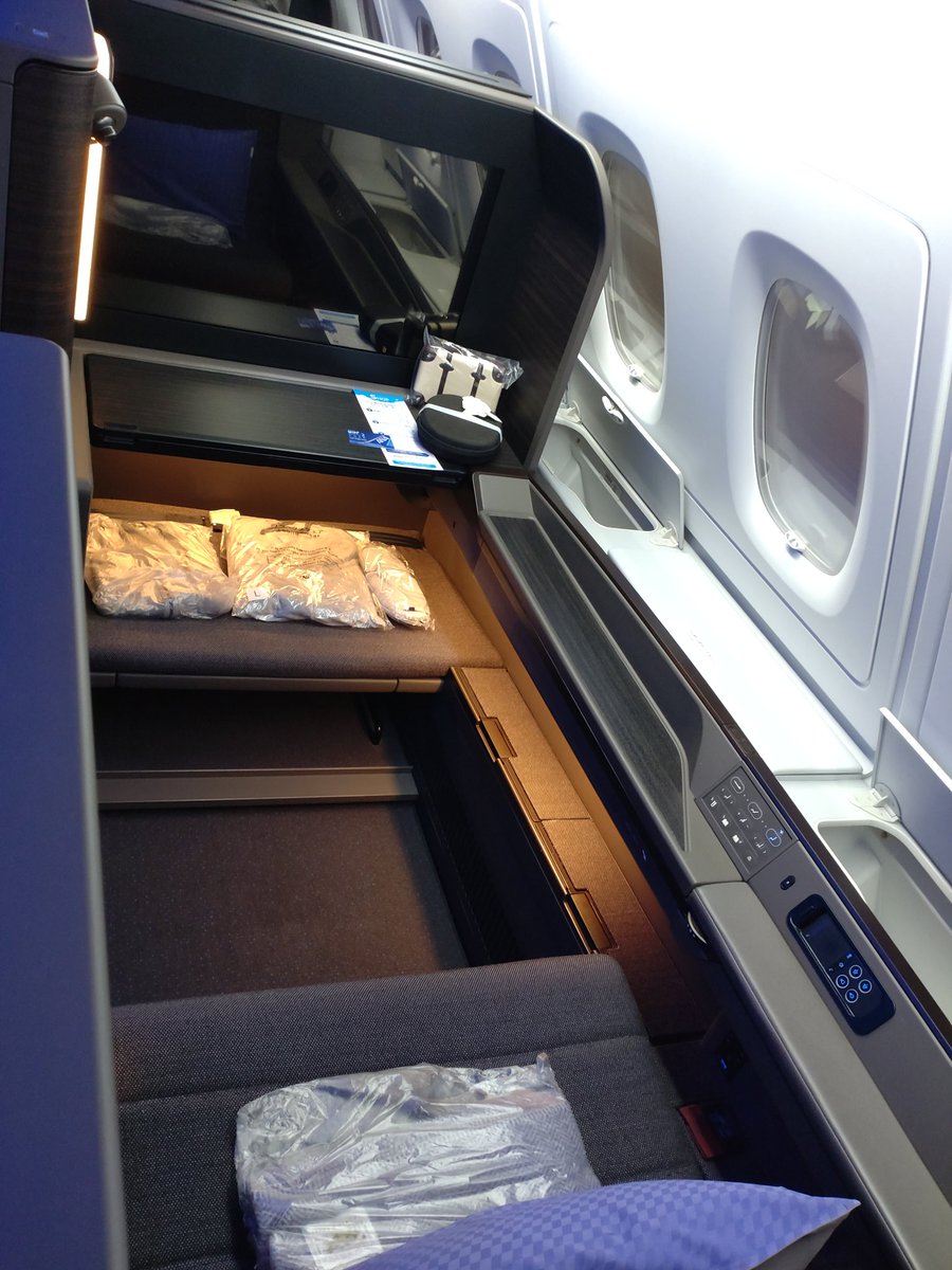 66MUROMARU's tweet image. FIRSTCLASSなり…

#ANA
#ANAフライングホヌ
#ANAFIRSTCLASS
#ハワイ旅行