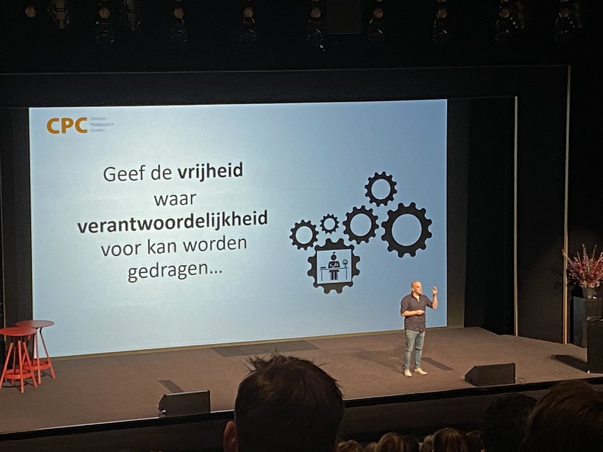 Prachtige woorden van <a href="/marcelvanherpen/">Marcel van Herpen</a> om ons aan te scherpen. #vocongres2022