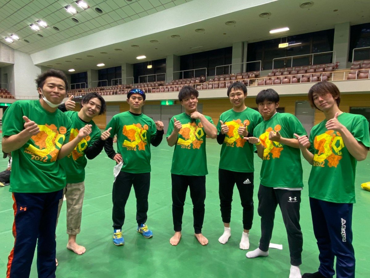 OueIt's tweet photo. 第30回福知山マラソン ～完走～

人生のうちにやっておきたいリストに入れてる「フルマラソン完走」をしてきました！
雨の��沿道で、福知山の方々が応援して下さって無事に完走できました！

達成感が凄い！！
生徒たちとの約束も守れて一安心😆🙌
明日身体大丈夫か…。笑 https://t.co/Mz2HA7NQKk