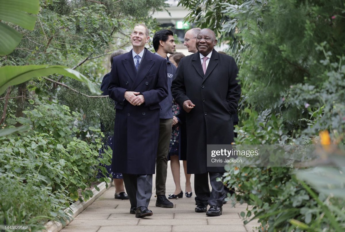 ChrisJack_Getty's tweet photo. Prince Edward, Earl of Wessex and South African President Cyril Ramaphosa enjoy the delights of the Temperate House at the @kewgardens this morning as the South Africa State visit continues https://t.co/4WCuC4ShM8