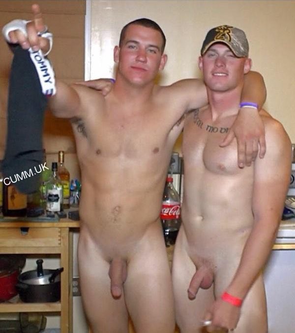 Locked0loaded's tweet photo. #drunkguys #straightturnedgay #gayforfun https://t.co/En421gOvjp