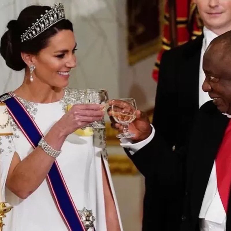 RidgeviewWineUK's tweet photo. Wonderful for Ridgeview Blanc de Blancs 2016 to be served at King Charles' first State Banquet at Buckingham Place, in celebration of visiting South African President, Cyril Ramaphosa. Great to see English wine to take centre-stage https://t.co/GA5HnTub84 #LifeisforCelebrating https://t.co/gAEgPx90Az