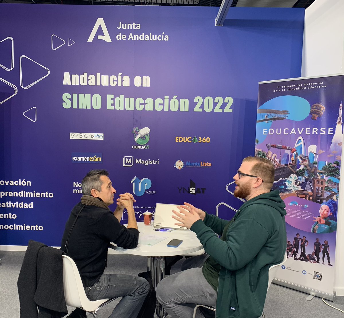 bcarvajal69's tweet photo. Segundo día en @SIMOEDU_ @IFEMA y la malagueña 🔝 @educa360_EdTech sigue cerrando negocios @kikofjct 
 
Empresa presente en #SIMOEDU22 de la mano de @aemprende @cademalaga @ProgramaMinerva https://t.co/8LbsGe9tl7
