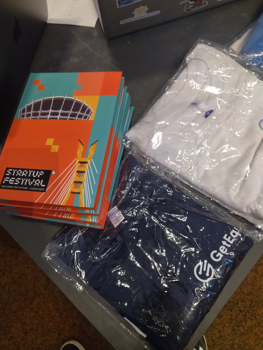 toluolawumi_'s tweet photo. We @getequity are LIVE at the Zenith Tech Fair💃💃

Come through y'all 😁😁

If you missed the merch from the festival, I might have one or two for you😁😁 https://t.co/JkUSVfbvHB