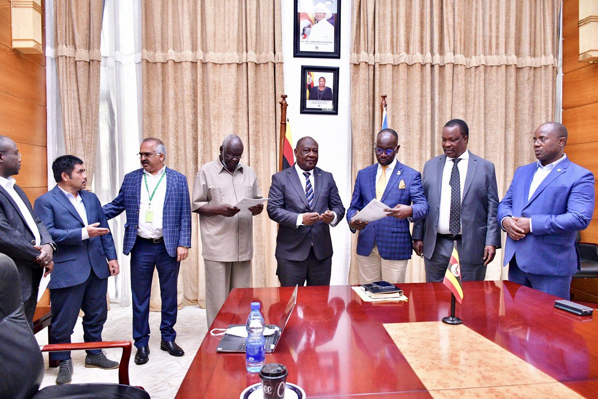 The Govt Chiefwhip @Hamsonobua has this morning on behalf of the Prime Minister @RobinahNabbanja handed over five land titles to the development partners of Bukola Estate Ltd & Opul Sango bay Ltd. @OPMUganda @GovUganda @Parliament_Ug @MAAIF_Uganda @ministry_lands @nemaug