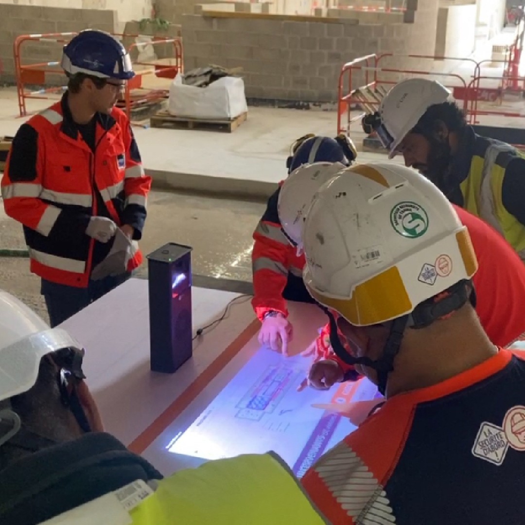 Adok (@my_adok) on Twitter photo Le #chantier est un terrain incroyable pour tester un produit #hardware, car il va vite faire le tri entre le gadget et l’outil.
Complexe et inhospitalier, si votre produit peut survivre à ça, il peut survivre tout.
<a href="/ChantiersC/">Chantiers Modernes Consutruction</a> <a href="/UbikeyFrance/">UBIKEY</a> 
#construction #collaboration Le #chantier est un terrain incroyable pour tester un produit #hardware, car il va vite faire le tri entre le gadget et l’outil.
Complexe et inhospitalier, si votre produit peut survivre à ça, il peut survivre tout.
<a href="/ChantiersC/">Chantiers Modernes Consutruction</a> <a href="/UbikeyFrance/">UBIKEY</a> 
#construction #collaboration