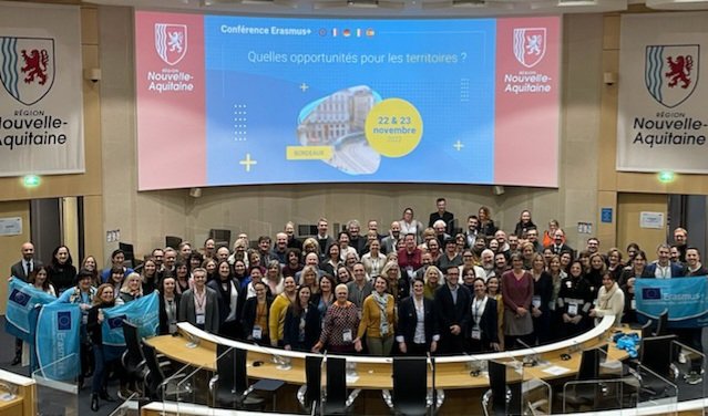 Clôture de la #Conferasmus ! Bravo aux équipes @kmkpad <a href="/sepiegob/">SEPIE</a> <a href="/ErasmusPlusInd/">Erasmus+ INDIRE</a> <a href="/ErasmusPlusFR/">Agence Erasmus+ France / Education Formation</a> qui ont permis la réussite de cette édition.
De belles perspectives nous attendent avec <a href="/RegionsdeFrance/">Régions de France</a> pour dynamiser et innover nos territoires avec #ErasmusPlus