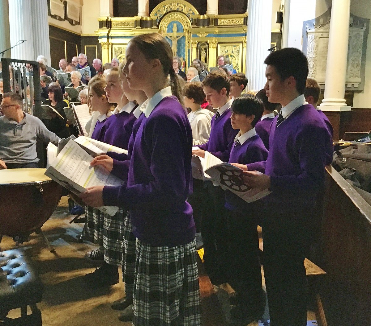 ellesmerecoll's tweet photo. On 5th November, members of the @ellesmerecoll Lower School Choir Yrs 7 & 8 performed alongside the Shrewsbury Cantata Choir at St. Chads Church, Shrewsbury in an epic performance of Carmina Burana by Carl Orff.
A wonderful evening and fabulous performance!
#MusicAtEllesmere https://t.co/g54y8EqyZU