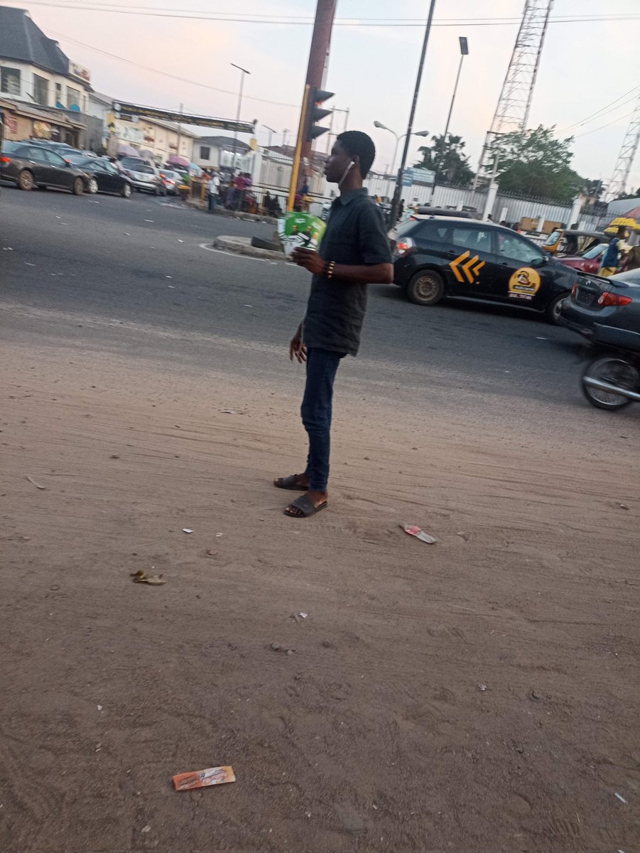 OyekolaNGR's tweet photo. Call for #ObiDatti campaign on the street of Ibadan....I am #OBIdently #Yusful π―π―
It's neither about tribe nor religion but a brighter future...So help us Godπ https://t.co/pdUu2QYYVv