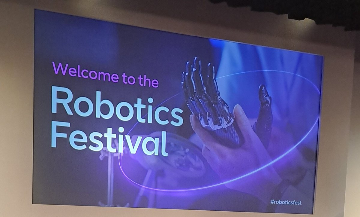 afo_tweet's tweet photo. At The Robitics Festival today #Roboticsfest
@adastralpark https://t.co/PqyLba4wov