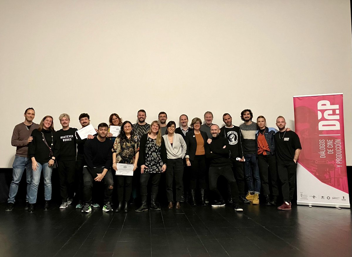 culturacan's tweet photo. Cerramos el #DCP16 y el taller de impulso de proyectos cinematográficos conociendo a sus ganadores: ‘Elefante’, ‘La criatura’ y ‘La patria de los heladeros’.
Seguimos apoyando al sector audiovisual de #Cantabria con iniciativas como los #DCP📽️
Más info👉🏽https://t.co/FyI4ux9D3s https://t.co/3z4D3MsUl9