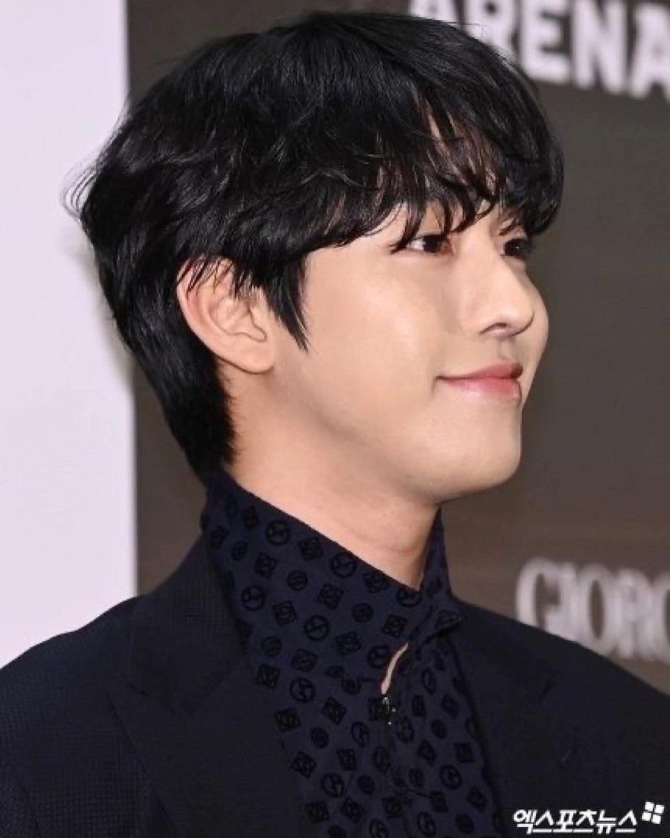 PloyVoranan's tweet photo. 2022.11.23 수상을 진심으로 축하합니다🎉🎉👏
Congratulations on winning the award🎉🎉👏 #ARENAKOREA #AAwards
#안효섭 #AhnHyoSeop #PaulAhn #อันฮโยซอบ #安孝燮 #アンヒョソプ #사내맞 #강사장 #강태무 #KangTaeMoo #너의시간속으로 #ATimeCalledYou #낭만닥터김사부3 #DrRomantic3 https://t.co/8UhSZZ0wnv