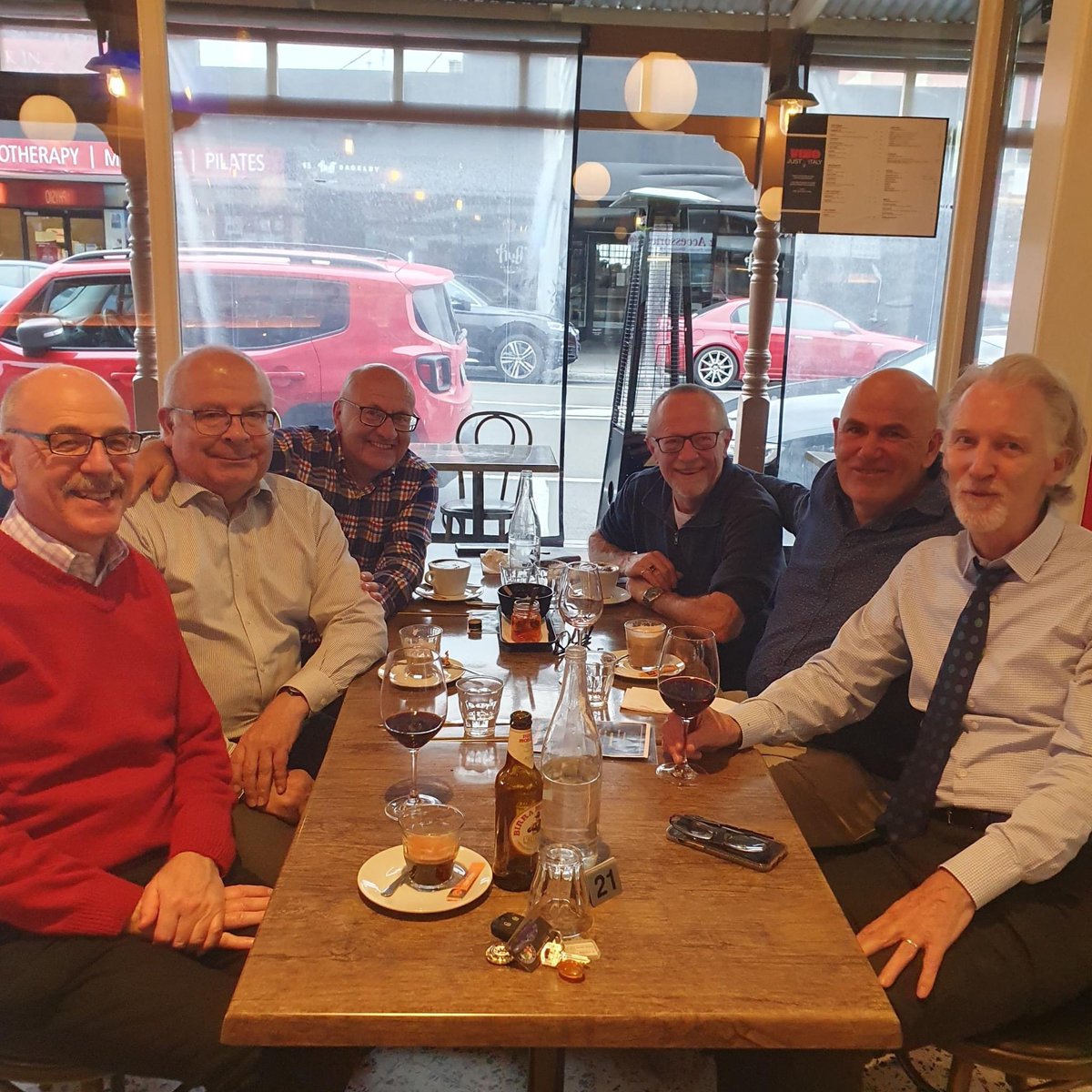 JohnSinisgalli's tweet photo. @CBCSTKILDA #StJoeysElsternwick #ClassOf1963 #MatesTogether #Reunion https://t.co/8SSZIOzV7Y