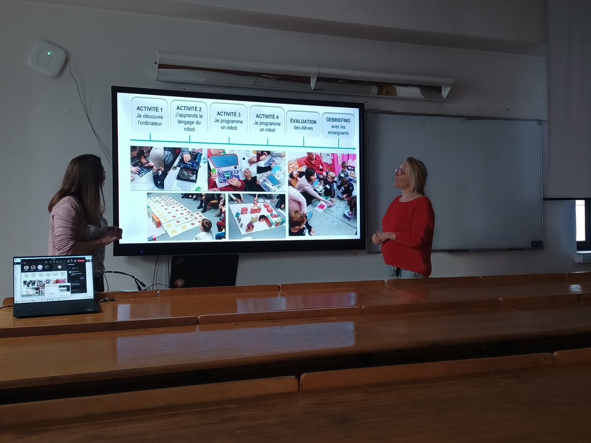 <a href="/HenryJulie/">Julie Henry</a>  and <a href="/BoraitaF/">Boraita Fanny</a> 
Presenting the results of ELEVATOR grant in Cluj-Napoca

cs.ubbcluj.ro/~avescan/eleva…