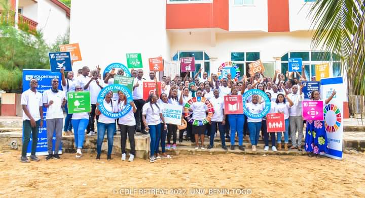 SimoneDakiche's tweet photo. Le #volontariat est l'expression de la volonté humaine. Être comptée parmi le 1 #milliard de #volontaires qui à travers le monde, contribuent à faire progresser les #ODD,un pur bonheur qui dure depuis 4 ans 
#Retreat2022
#InspirationenAction
@unvtogo @UNV_ROWCA @vnubenin https://t.co/eCIusloPpq