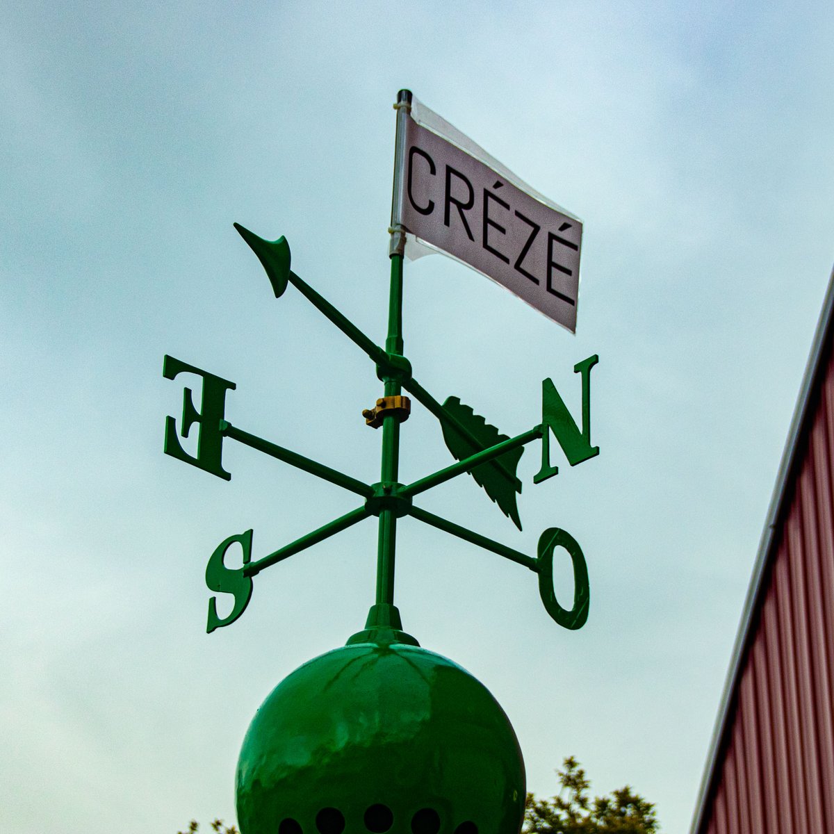 PHARE DE MOGUERIEC

Le phare de Mogueriec, fabriqué chez Eiffel à la fin du XIXe siècle, est sorti restauré d'atelier.

Prêt à retrouver le port de Sibiril.

<a href="/labelepv/">Label EPV</a> 

#metallier #ferronnier #artisan #serrurier #patrimoine #restauration #architecture #eiffel