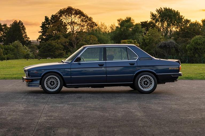 BMWmistress's tweet photo. It looks this good and it could take on a #Ferrari 308 GTB and crush it. Game over. #Alpina #B7s #turbo https://t.co/WrYSpezKK1