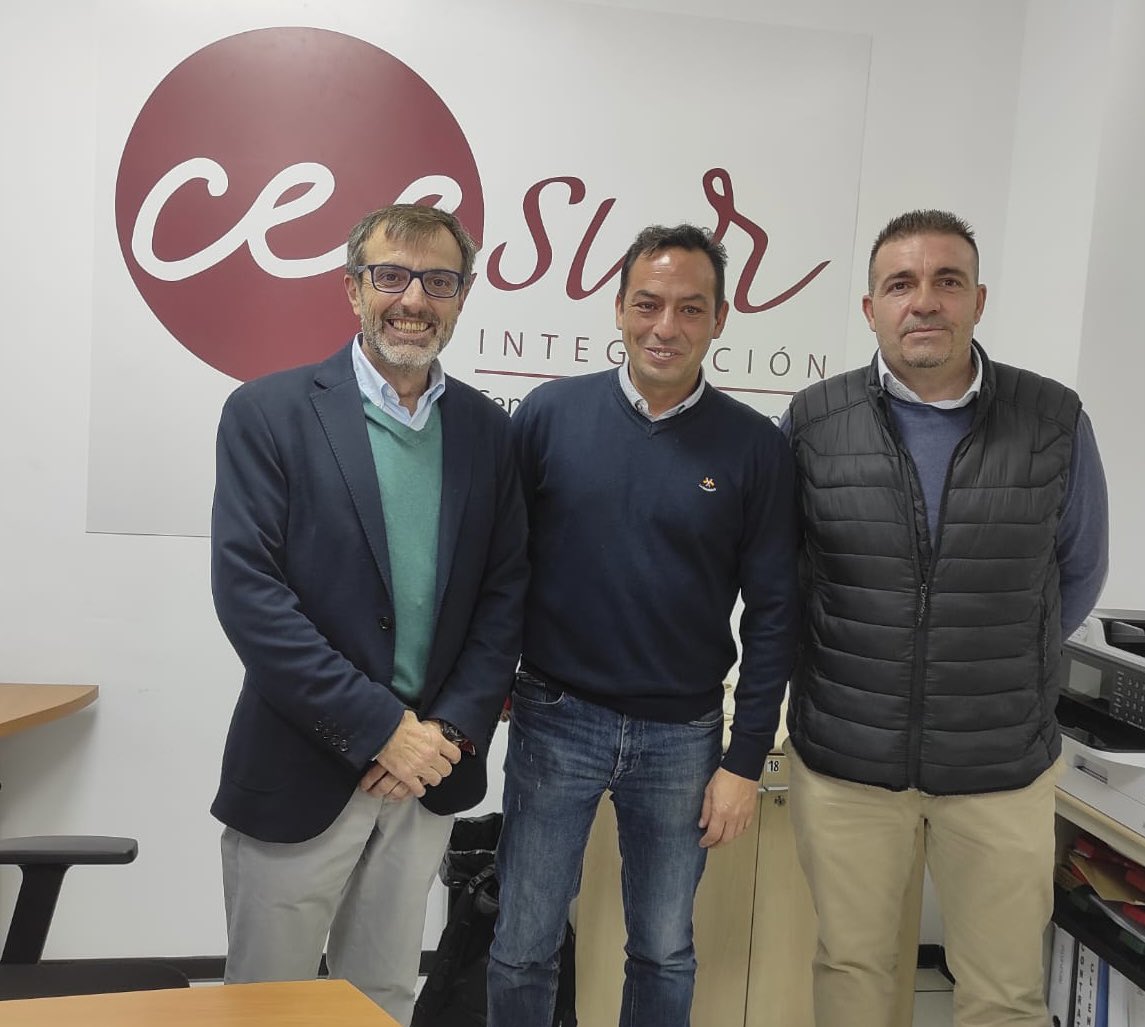 jmzrevenga's tweet photo. Visitando @ceesur_es, empresa dedicada a integración laboral y que ahora mismo tiene a casi 400 personas con diversidad funcional empleadas.

Referentes sociales y empresariales como estos son imprescindibles en #Parla, y más siendo una empresa parleña que se ha tenido que ir https://t.co/DxIH4JNjWy