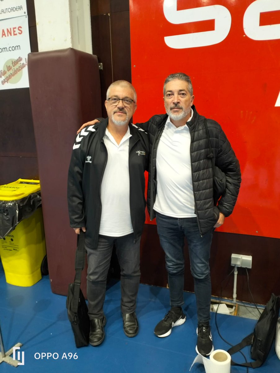 FCHArbitres's tweet photo. ⏱️ Avui us portem els següents debuts d’A/C en el darrer cap de setmana:

👉 Eloy Gimeno, acompanyat de Jordi Hernández.

👉 Xavier Rodríguez, acompanyat de Silvestre Piñero.

👉 Patricia Muelas, acompanyada de Thaís Podall.

👉 Vicente Pardo, acompanyat de Jordi Fandos. https://t.co/6unJdAym2Q