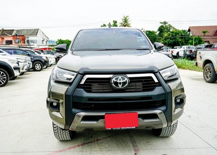 JaMtoka's tweet photo. • 2021 Toyota Hilux Double Cab
• 2800cc 4-Cyl Turbodiesel (GD-6)
• 201bhp/500Nm
 • 6-Speed AT
• 4WD, ABS, 7 Airbags, 
• Alloys, Fog Lights, Leather Seats, Side Steps
• Fuel Tank: 80L
• Mileage: 3,200km
• Source: Thailand
• KSh7,400,000 (All-inclusive)
• +254733665551 https://t.co/8nVouKssmD