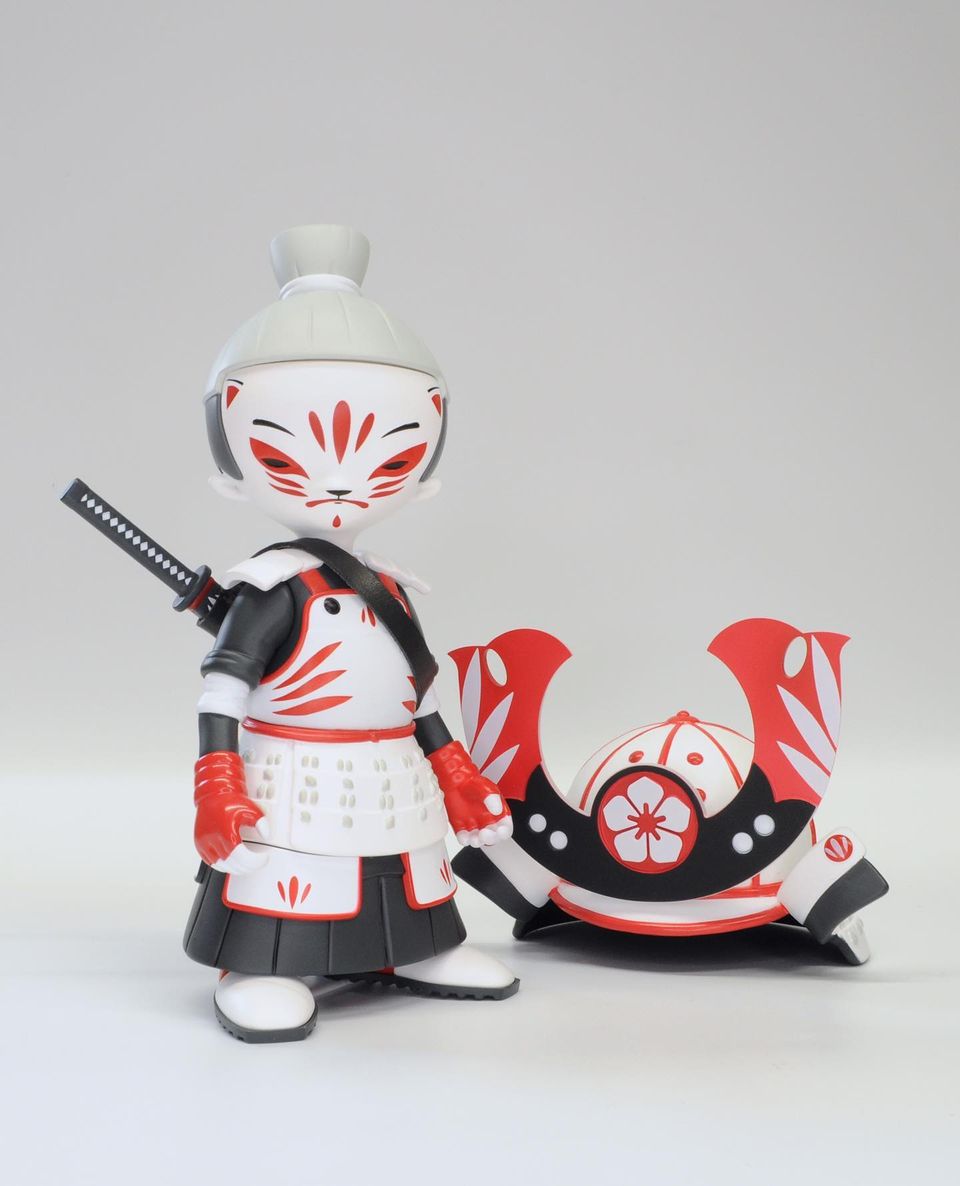 toysrevil's tweet photo. #toynews: The remaining pieces of Kid Katana 0008 (Kitsune) from @2PetalRose (following the initial release at #UnboxFest / #toynews on #TOYSREVIL: https://t.co/33DHuykmDW) will drop 17:00 GMT Friday Nov 25th on https://t.co/ybCnbc2RaN.
#designertoy
#toyblog #toysrevilblog https://t.co/8ZyvNqS5cm