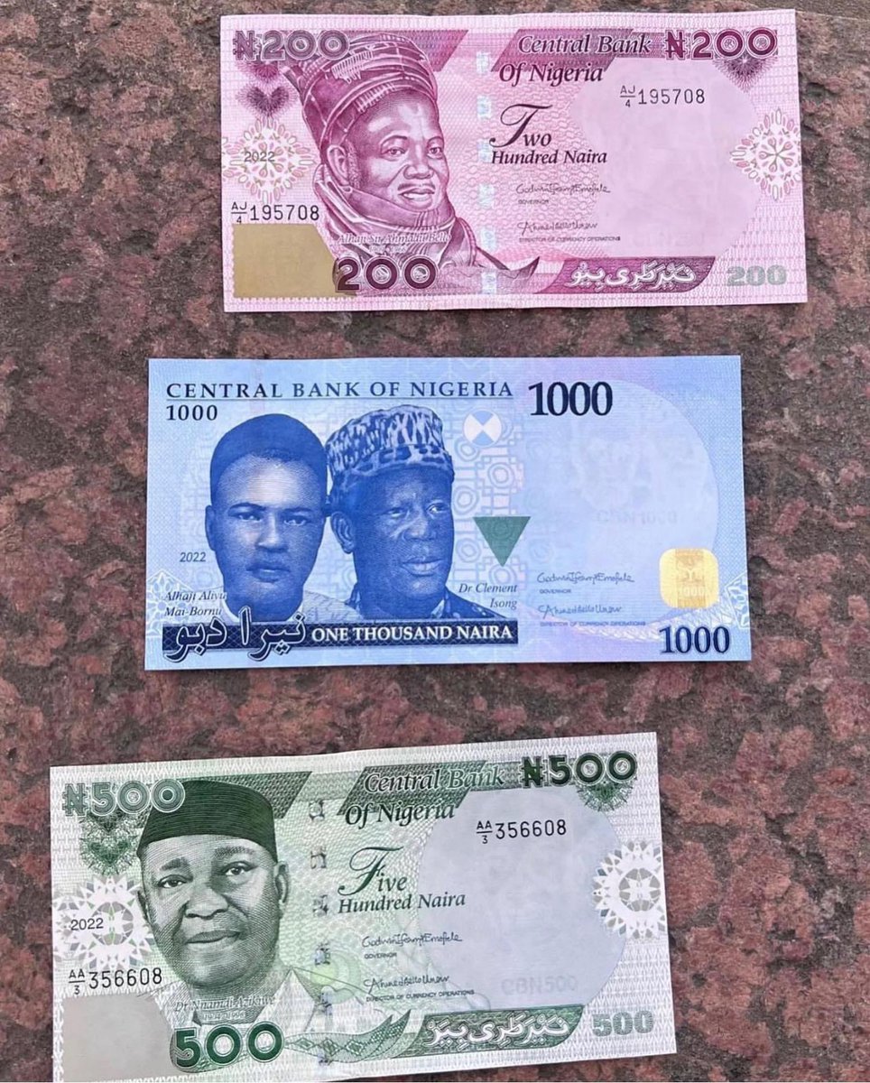 Mayorspeaks's tweet photo. Buhari and his gang just took the New Naira currency to Adire sellers in Itoku, Abeokuta to add some Dye to it and Boom we got a new currency.

Awon werey https://t.co/a3mGlKxdOl