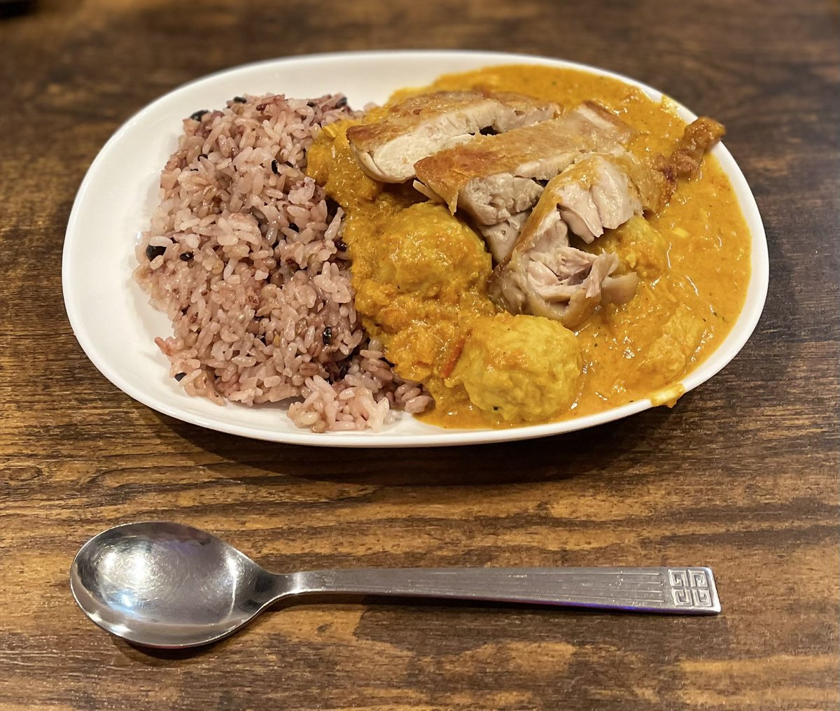 バターチキンカレー二日目🧈🍗🍛 チキンソテートッピング。