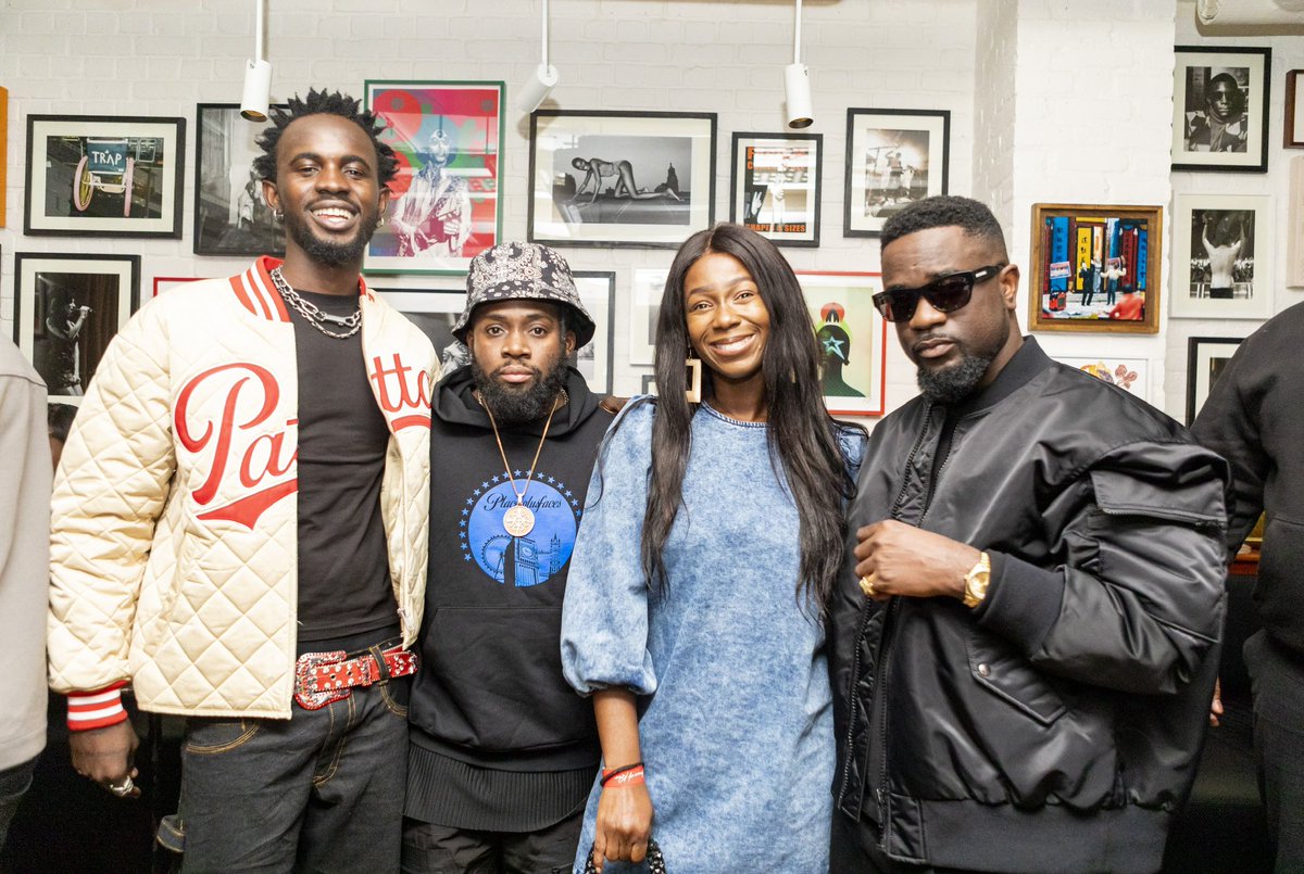 PulseGhana's tweet photo. 🇬🇭 It's a link up ✨✨

@Ama_K_Abebrese x @sarkodie x @blacksherif_ x @JulsOnIt  

📸@twinsdntbeg

#PulseCelebs https://t.co/aQkh5Tk1LG
