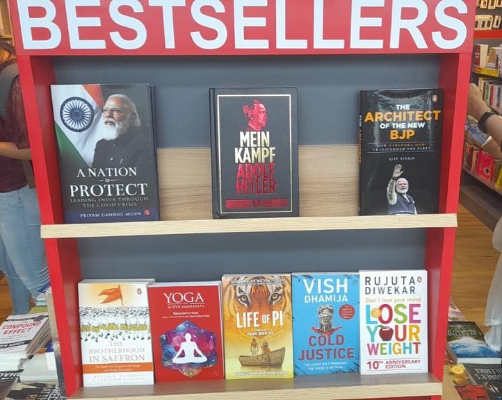 BijoyYoga's tweet photo. ‘Nice to know that Bangaloreans are welcoming my book #yogaforsuperimmunity ' @bangloreairport

#yoga #bestbooks #bestbooksellers #delhiyoga #yogaguru #book #bangalore #bangloreairport https://t.co/sVzXCCSxT4