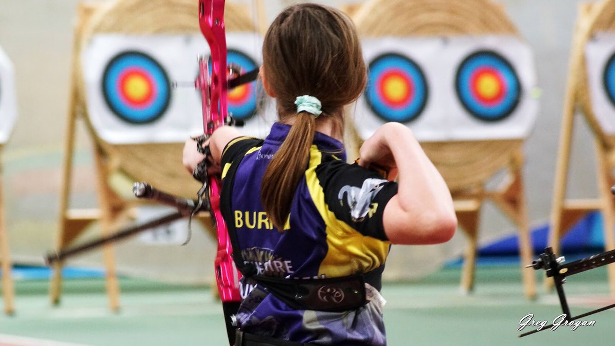 QSchoolSport's tweet photo. Congrats y7 Meredith who shot at the Northern Counties Indoor Championships last weekend and won the under 12 category with an impressive 493 out of 600 which was a huge PB for her of 30 points and has broken the club record at Cheshire County Bowmen.@TheQueensSchool https://t.co/jzOvG5Sjlm