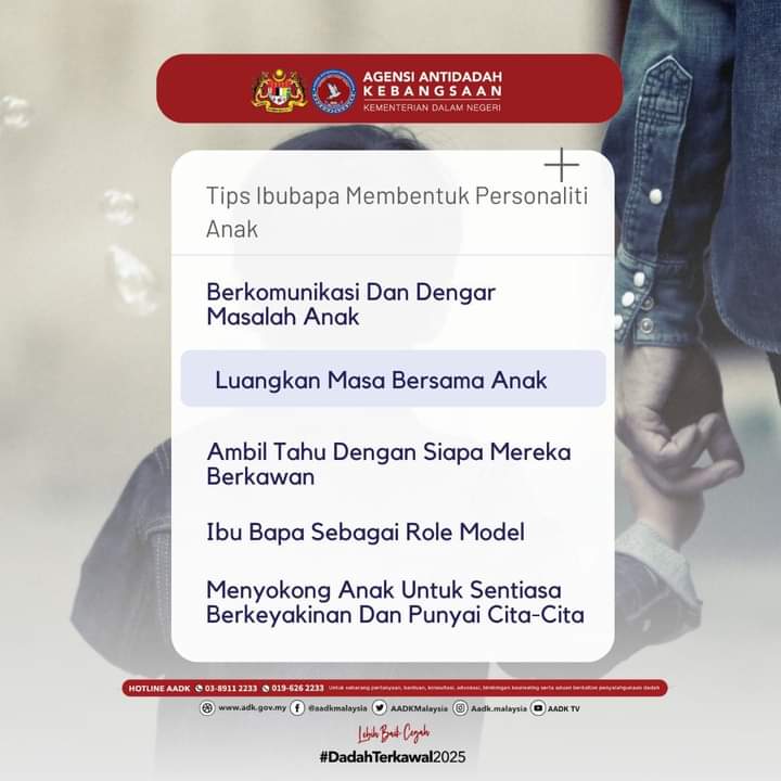 aadkmersing's tweet photo. Kaedah yg dgunakn oleh ibubapa dlm mdidik anak2 mberi kesan dlm mpengaruhi prwatakan, ptumbuhan &amp; pkembangan anak2. Berikut Min nk kongsi tips yg boleh dicuba dlm mbentuk personaliti anak2 kita.
#DadahTerkawal2025 
#TakPerluStimGuys 
#KeluargaMalaysia
#KitaDemiNegara https://t.co/frcb5dMMkg